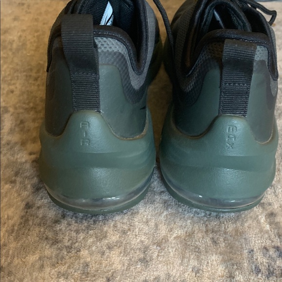 Nike Mens Air Max AXIS Running Shoes size 8 - Picture 4 of 8